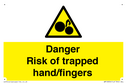 danger-risk-of-trapped-handfingers~